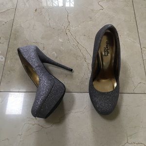 SPARKLING GRAY PLATFORM PUMPS (SIZE 7)